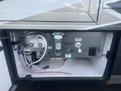 2025 Newmar Super Star — photo 26 view