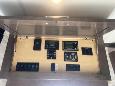 2025 Newmar Super Star — photo 39 view