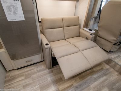 2026 Thor Motor Coach Vegas - Photo 11