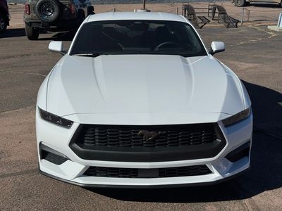 2026 Ford Mustang - Photo 8