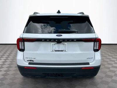 2026 Ford Explorer — detail view
