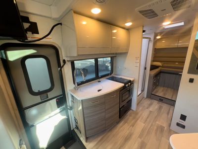 2026 Thor Motor Coach DELANO - Photo 9