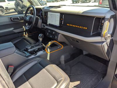 2022 Ford Bronco - Photo 12