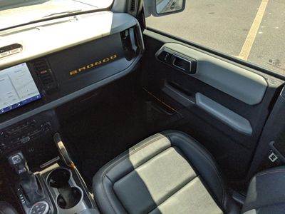 2022 Ford Bronco - Photo 16