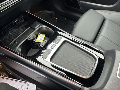 2025 Mercedes-Benz GLA - Photo 34