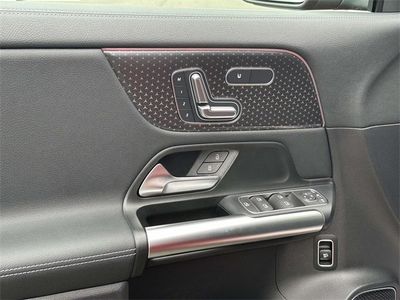 2025 Mercedes-Benz GLA - Photo 16