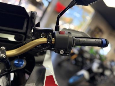 2025 Honda Africa Twin Adventure Sports ES - Photo 12