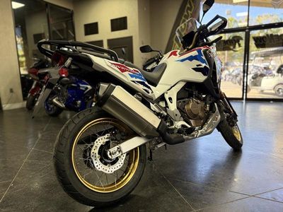 2025 Honda Africa Twin Adventure Sports ES - Photo 4