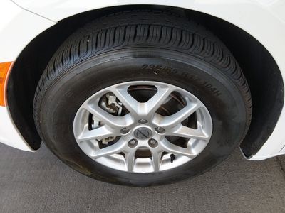 2023 Chrysler Pacifica — photo 10 view