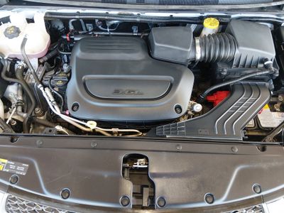 2023 Chrysler Pacifica — photo 9 view