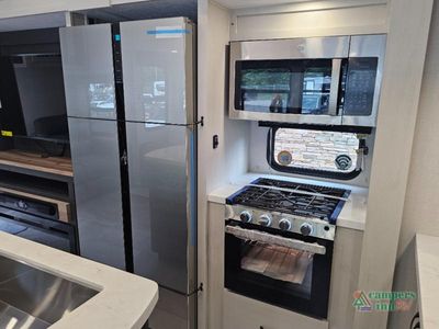 2027 Coachmen RV Chaparral — photo 17 view