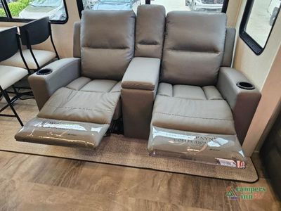 2027 Coachmen RV Chaparral — photo 36 view