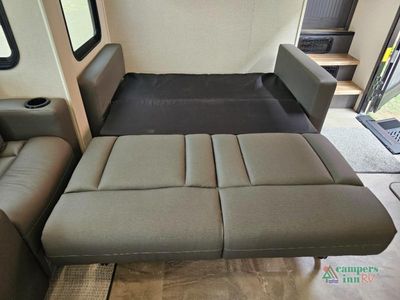 2027 Coachmen RV Chaparral — photo 40 view