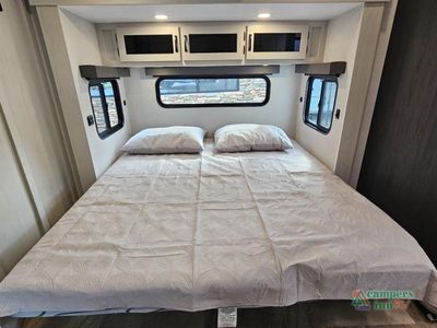 2027 Coachmen RV Chaparral — photo 47 view