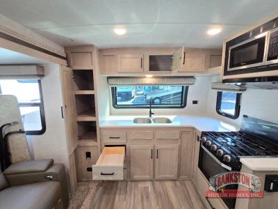2021 Flagstaff Micro Lite 25FKS — photo 12 view