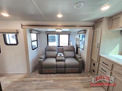2021 Flagstaff Micro Lite 25FKS — photo 18 view