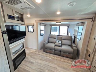 2021 Flagstaff Micro Lite 25FKS — photo 10 view