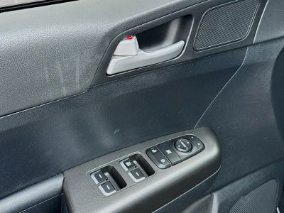 2021 Kia Sportage — photo 21 view