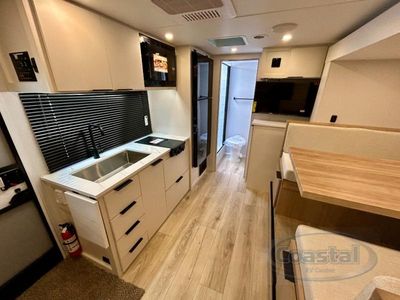 2026 Winnebago Micro Minnie - Photo 3