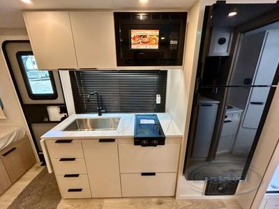 2026 Winnebago Micro Minnie - Photo 9