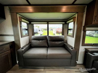2023 Grand Design Solitude - Photo 9