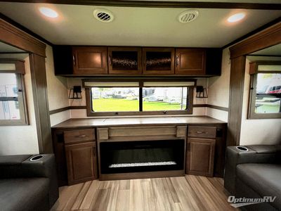 2023 Grand Design Solitude - Photo 8