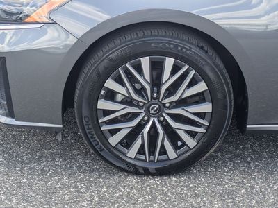 2025 Nissan Altima - Photo 10