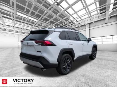 2024 Toyota RAV4 - Photo 3
