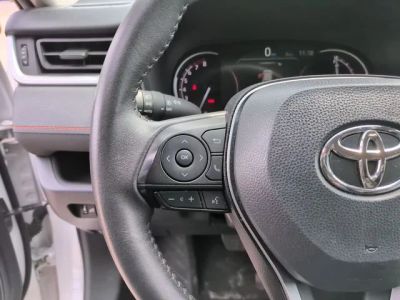 2024 Toyota RAV4 - Photo 17