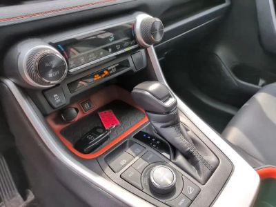 2024 Toyota RAV4 - Photo 23