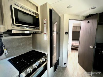 2027 Coachmen Catalina Trail Blazer — photo 13 view