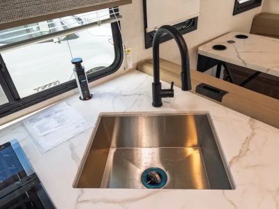 2027 Thor Motor Coach CHATEAU — photo 13 view