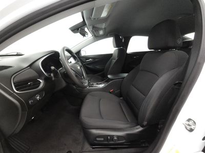 2023 Chevrolet Malibu - Photo 4