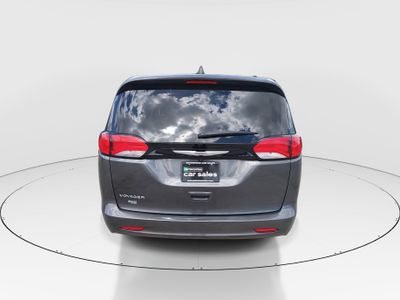 2023 Chrysler Voyager - Photo 6
