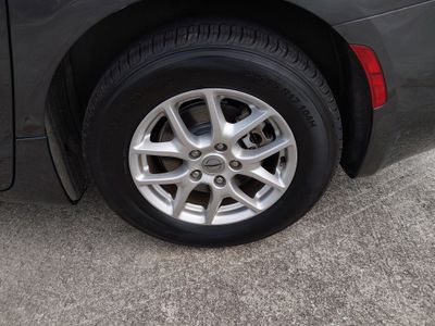 2023 Chrysler Voyager - Photo 10