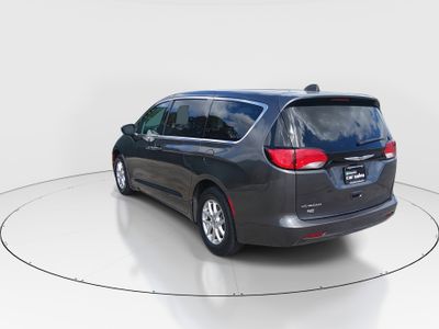 2023 Chrysler Voyager - Photo 5