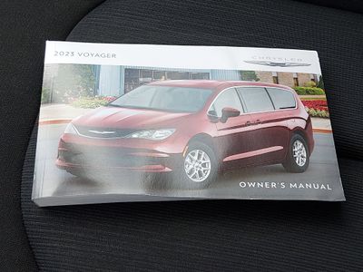 2023 Chrysler Voyager - Photo 20