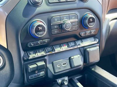 2022 Chevrolet Silverado 2500HD — photo 16 view