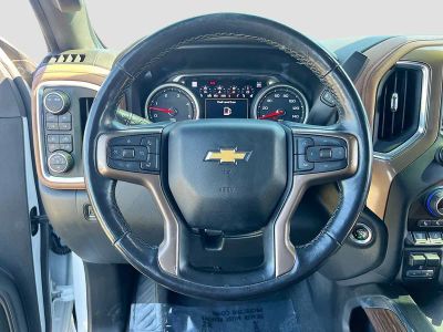2022 Chevrolet Silverado 2500HD — photo 11 view