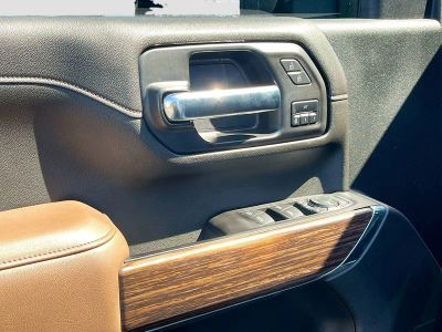 2022 Chevrolet Silverado 2500HD — photo 18 view