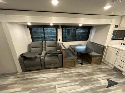 2025 Jayco Jay Flight SLX - Photo 7