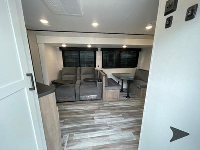 2025 Jayco Jay Flight SLX - Photo 4