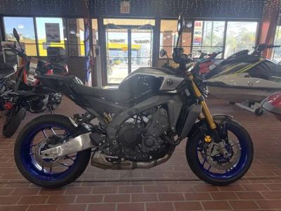 2026 Yamaha MT09SPTS — front three-quarter view