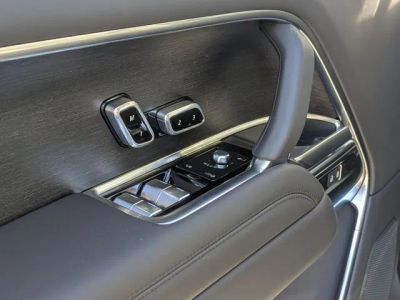 2026 Land Rover Range Rover — photo 19 view