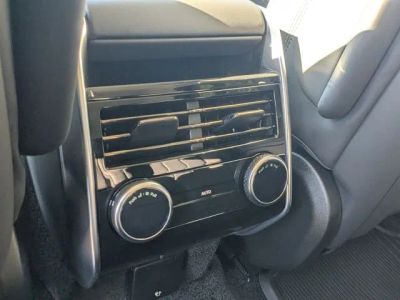 2026 Land Rover Range Rover — photo 13 view