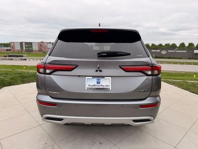 2022 Mitsubishi Outlander - Photo 9