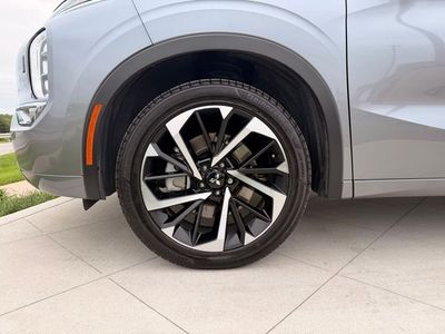 2022 Mitsubishi Outlander - Photo 15