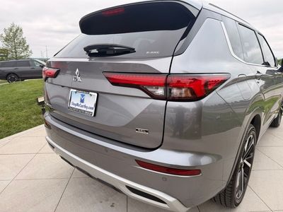 2022 Mitsubishi Outlander - Photo 35