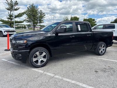 2026 RAM 1500 — photo 15 view
