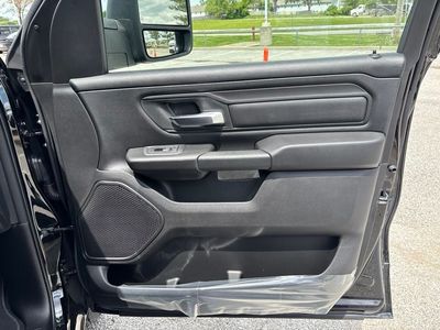 2026 RAM 1500 — photo 48 view